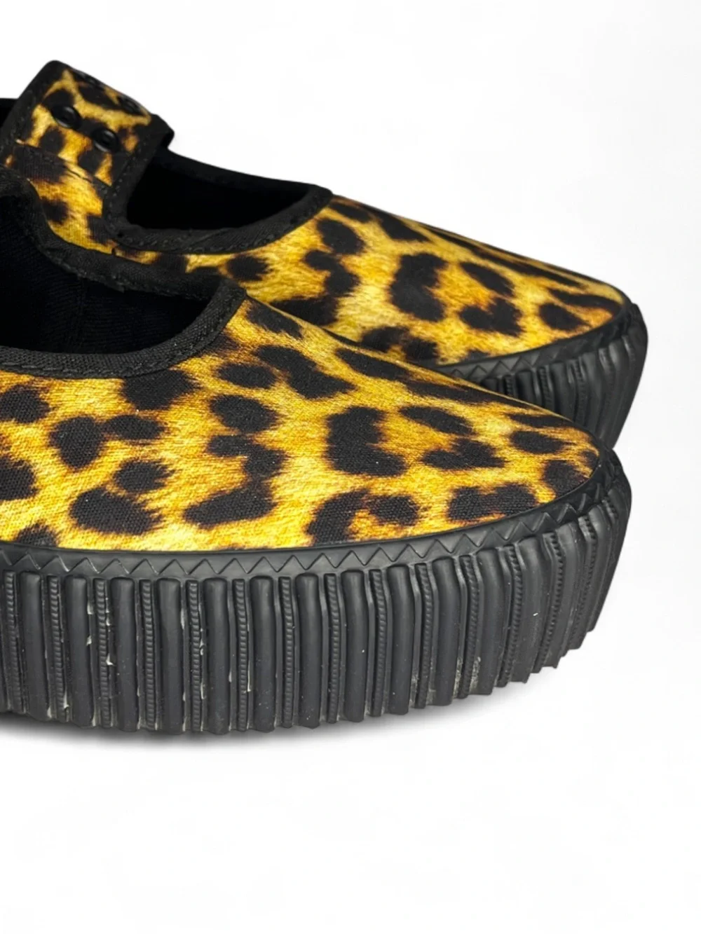 VANS Mary Jane Creeper
Grunge Core Leopard Black Rubber Sole Platform Sneakers - Picture 8 of 8